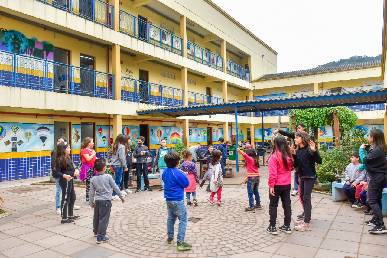 Escolas do RS e PE são finalistas em prêmio internacional Conviva Educação